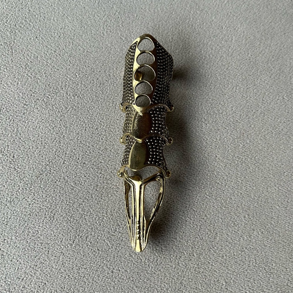 Gold Tone Long Finger Claw Ring ~ Brand New! - Picture 5 of 9